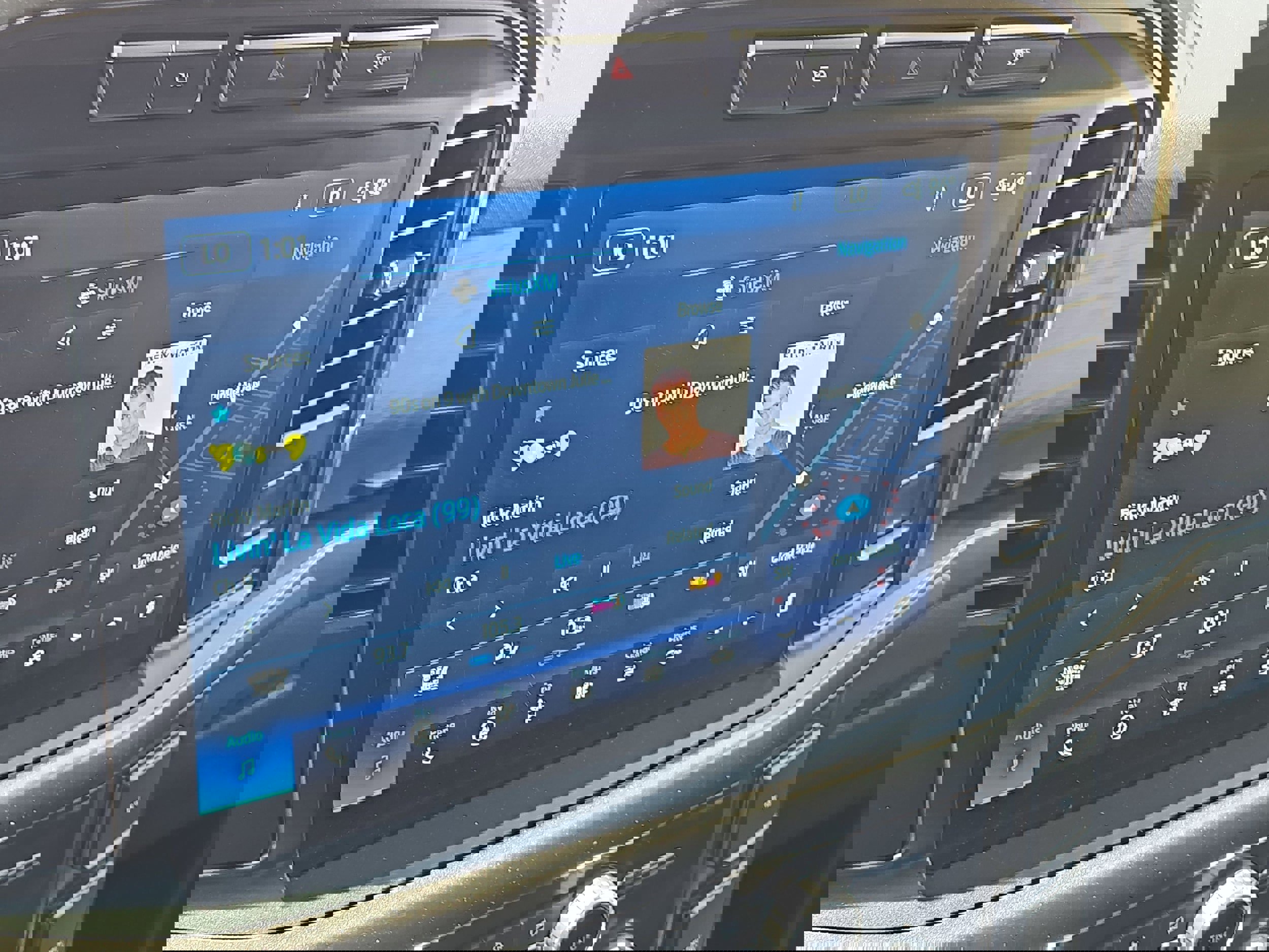 Certified 2022 Ford F150 XLT w/ Equipment Group 302A High image 28