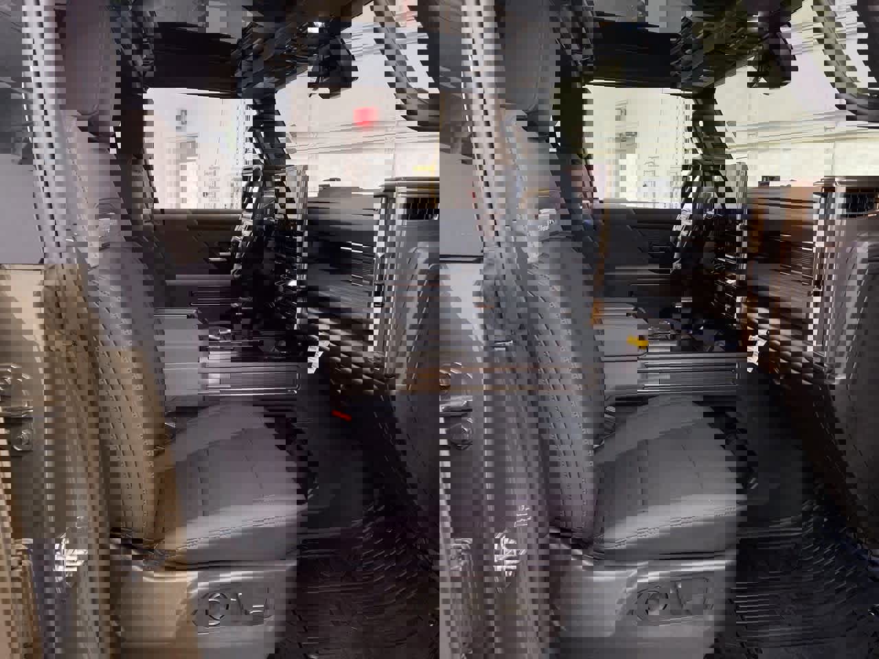 Used 2025 GMC Hummer EV 3X w/ LPO, Illumination Package image 18