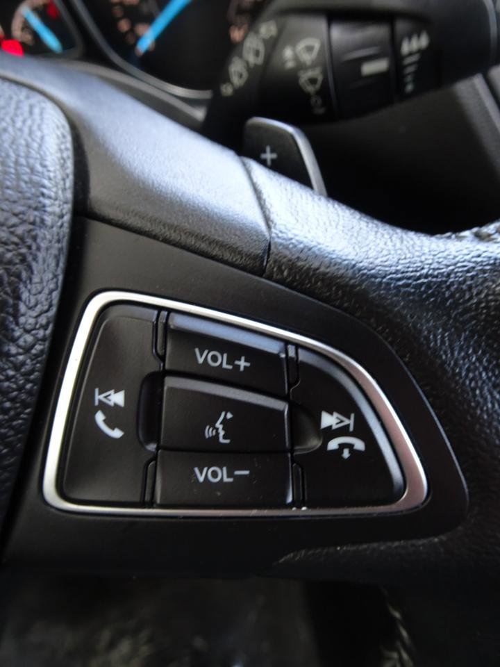 Used 2017 Ford Escape Titanium AWD/4WD image 21