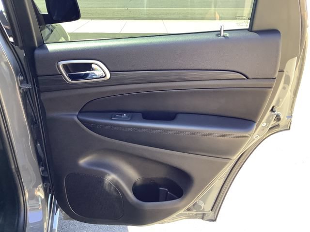 Used 2019 Jeep Grand Cherokee Altitude AWD/4WD image 36