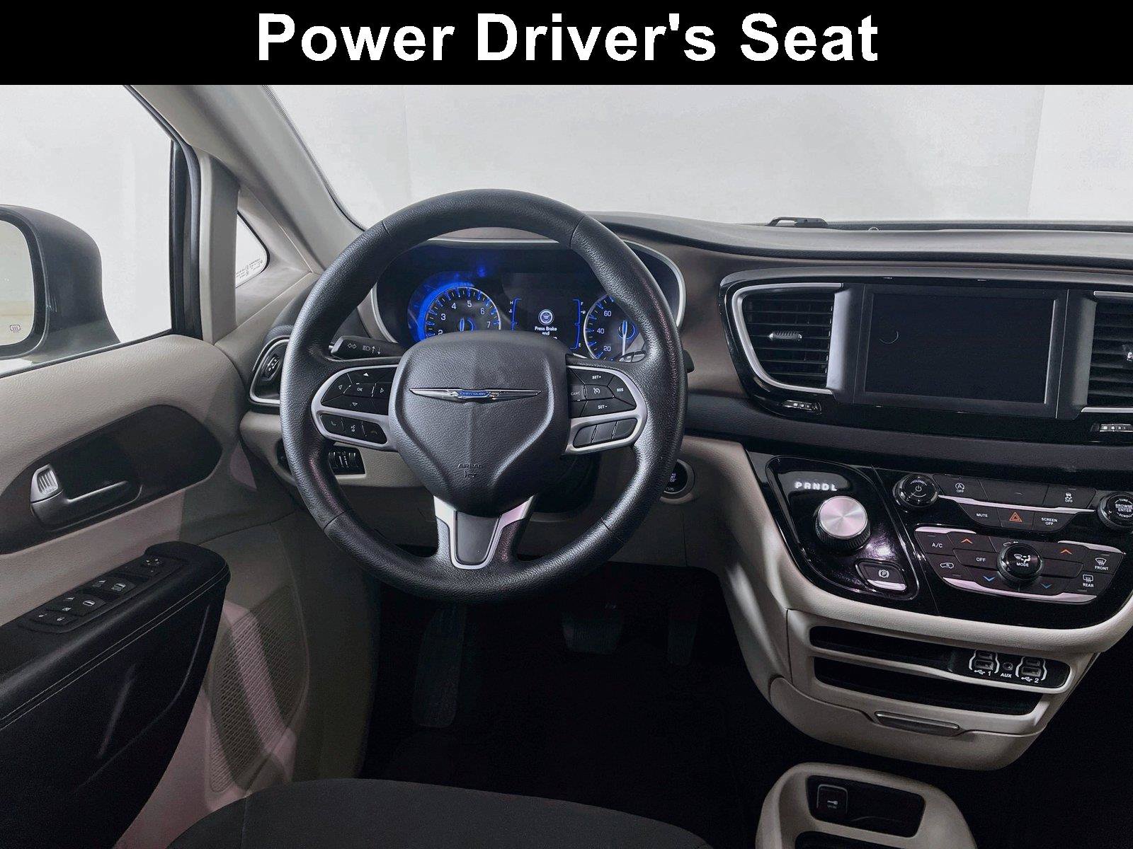 Used 2021 Chrysler Voyager LX FWD image 2