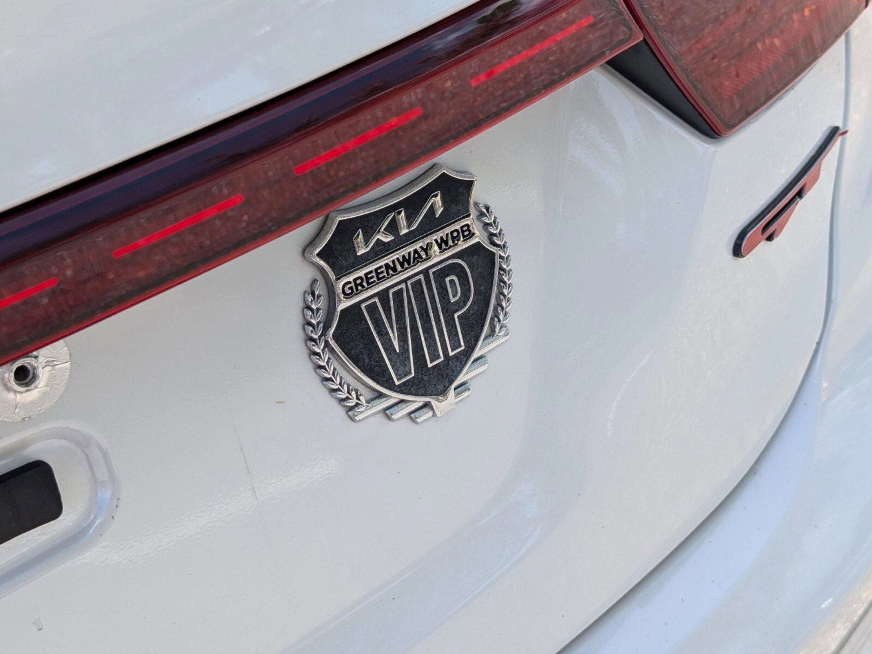 Used 2024 Kia Forte GT FWD image 32