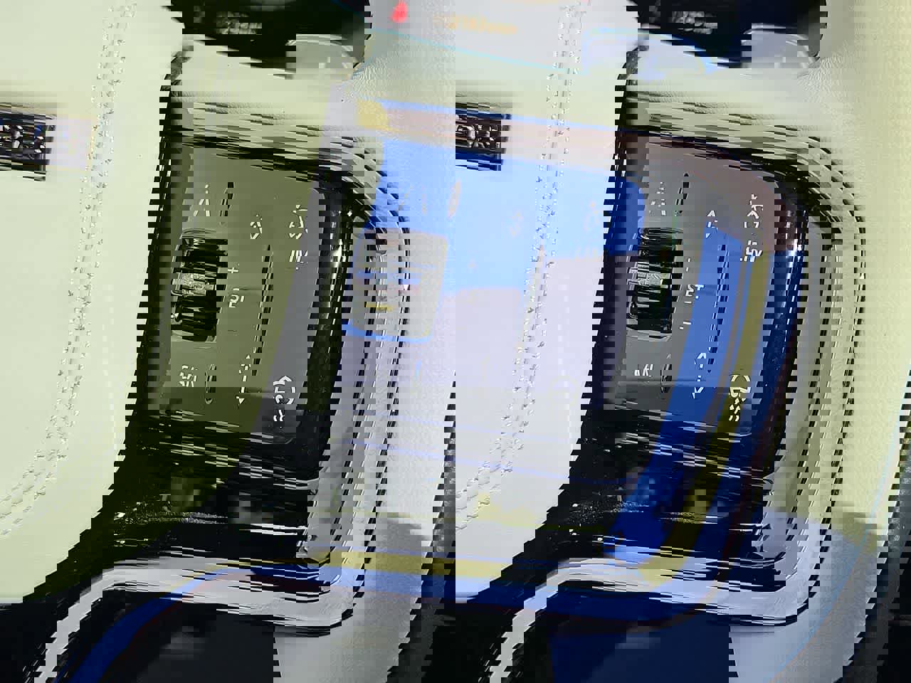 New 2025 Land Rover Range Rover Sport SV Edition Two image 23