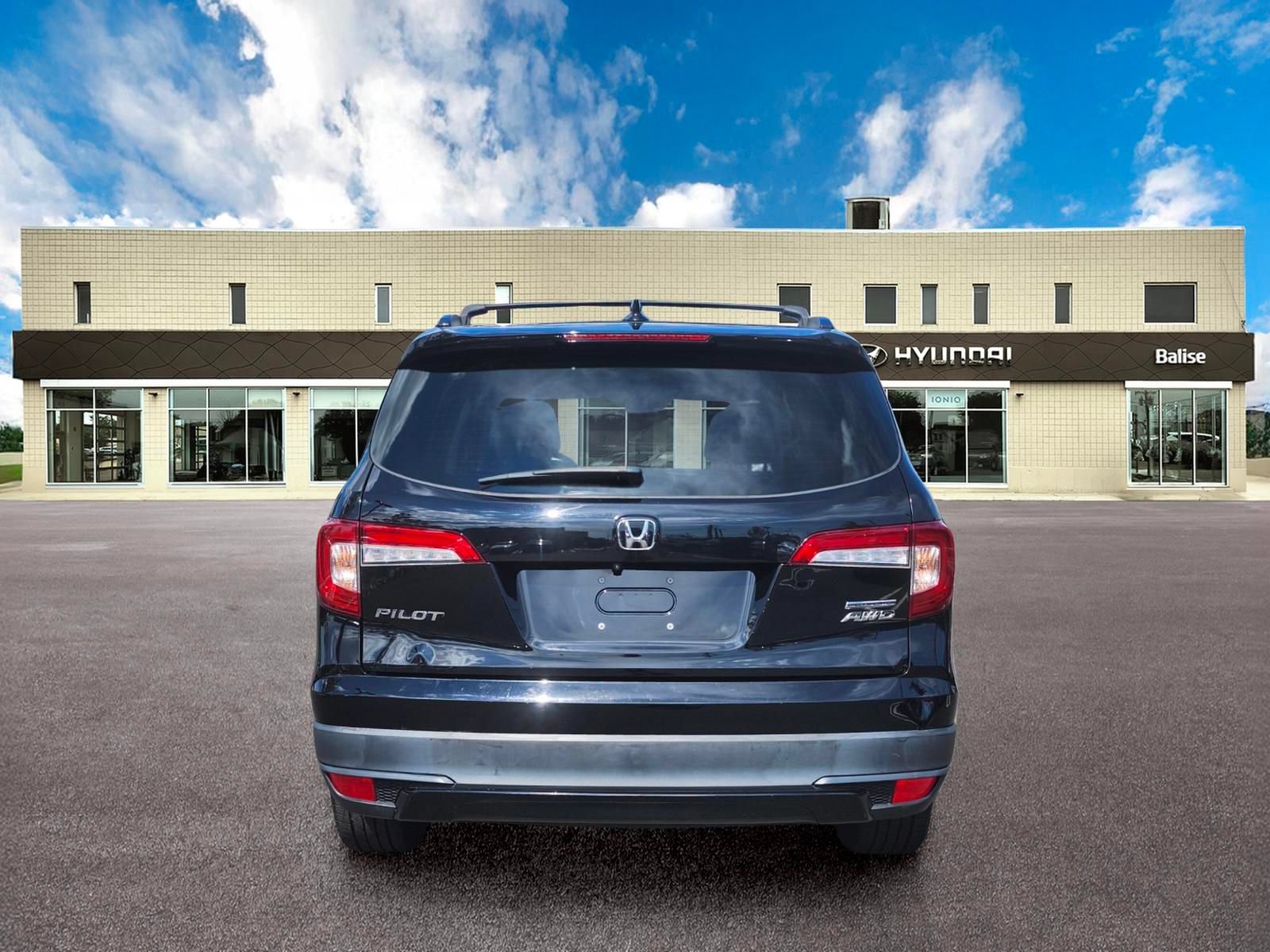 Used 2022 Honda Pilot Special Edition image 3