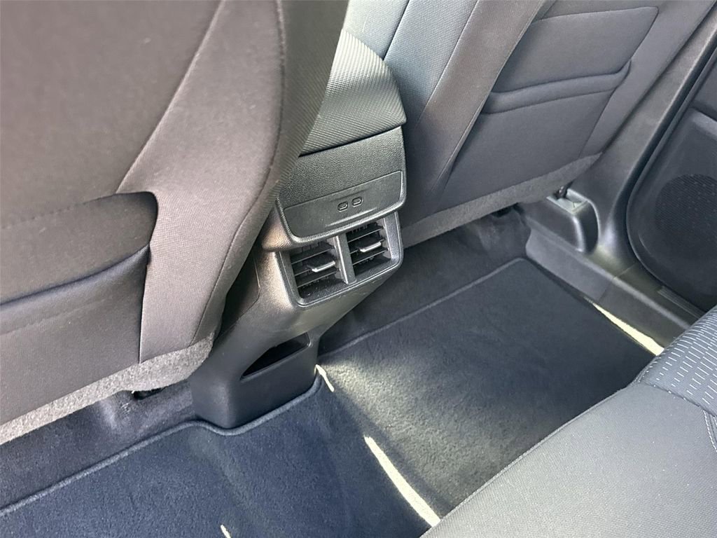 Used 2025 Chevrolet Equinox LT image 19