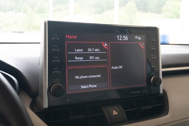 Used 2022 Toyota RAV4 XLE w/ Convenience Package FWD image 28