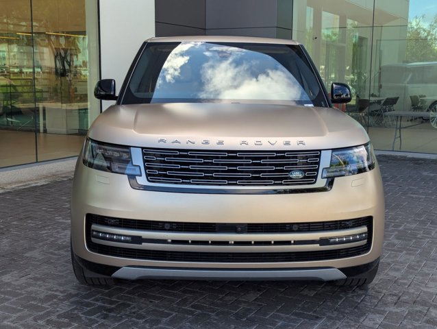New 2025 Land Rover Range Rover SE image 5