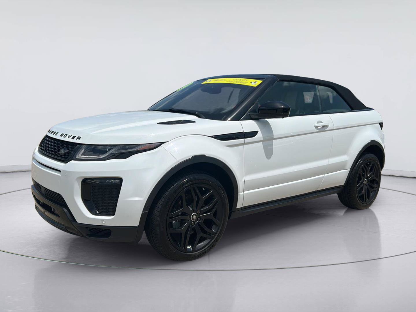 Used 2019 Land Rover Range Rover Evoque HSE Dynamic AWD/4WD image 3