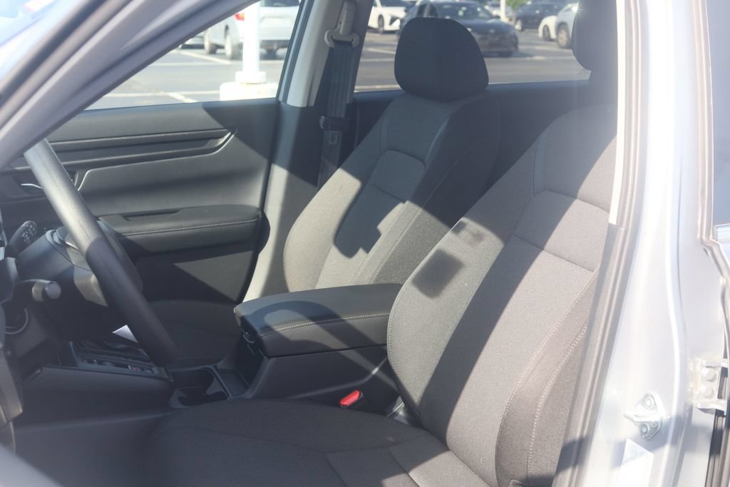 Used 2025 Honda CR-V LX image 24