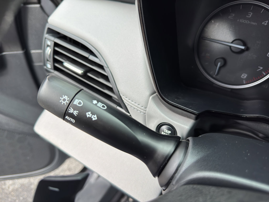 Used 2022 Subaru Legacy Premium image 7