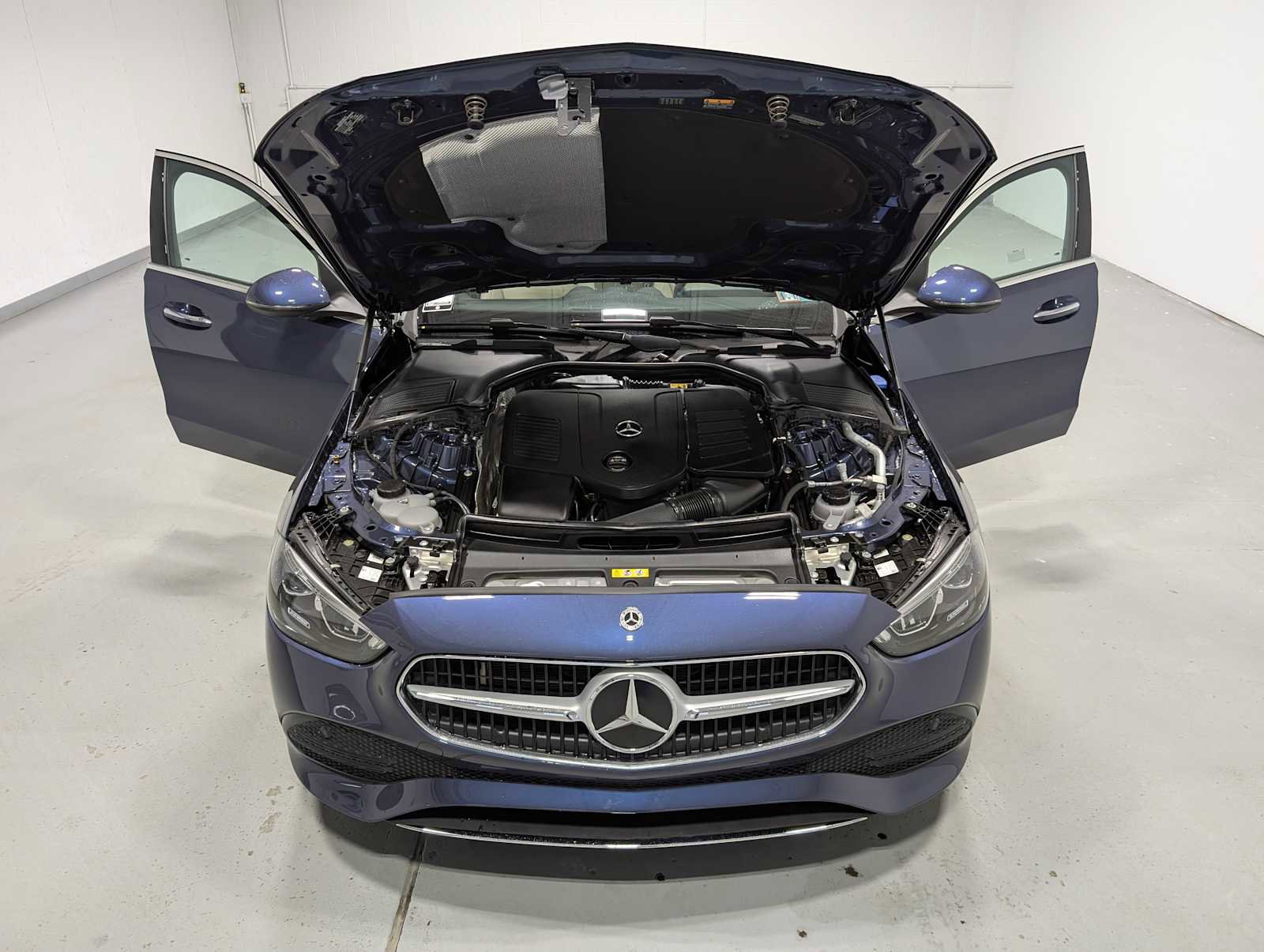 New 2026 Mercedes-Benz C 300 4MATIC Sedan image 11