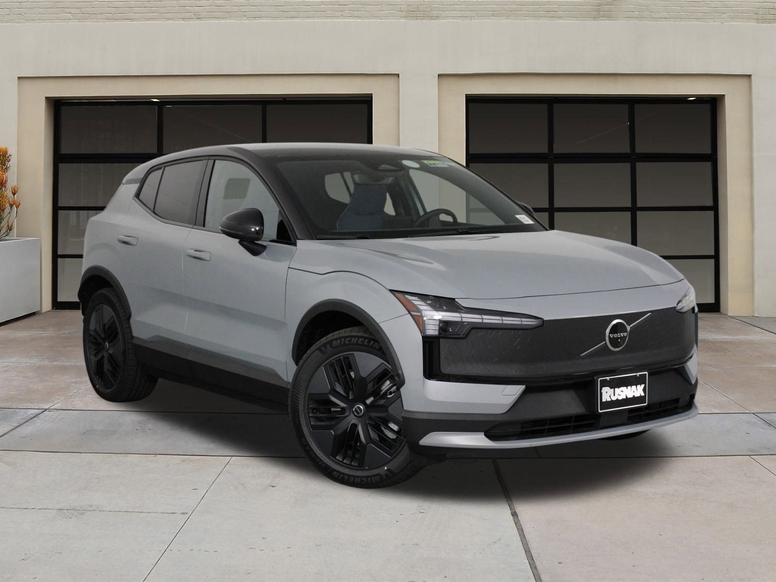 New 2026 Volvo EX30 Cross Country Ultra w/ Protection Package Premier image 18