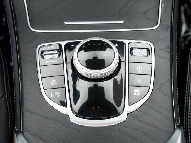 Used 2019 Mercedes-Benz GLC 300 4MATIC image 18