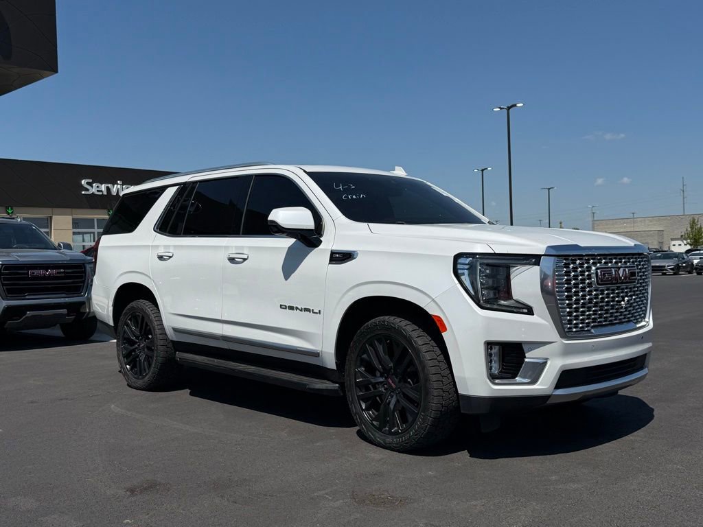 Used 2021 GMC Yukon Denali AWD/4WD image 3