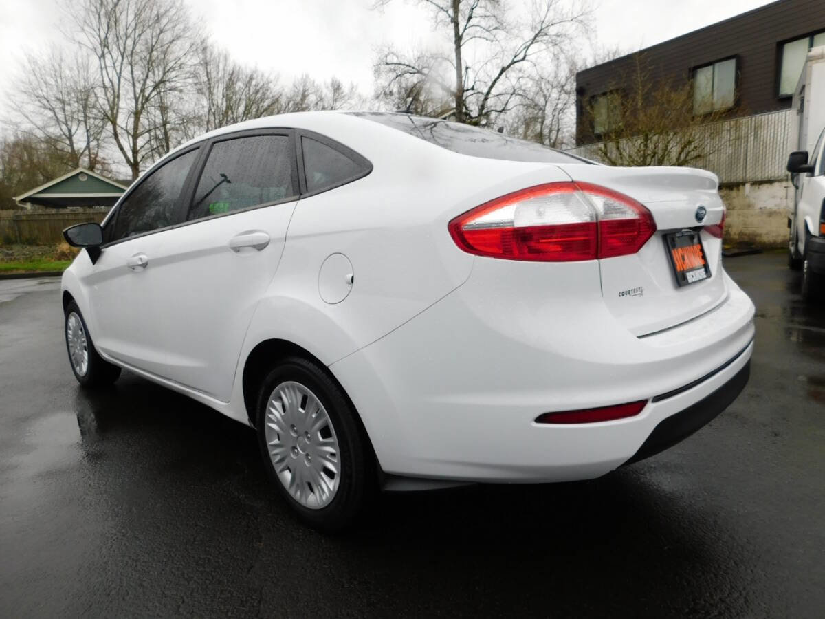 Used 2018 Ford Fiesta S image 3