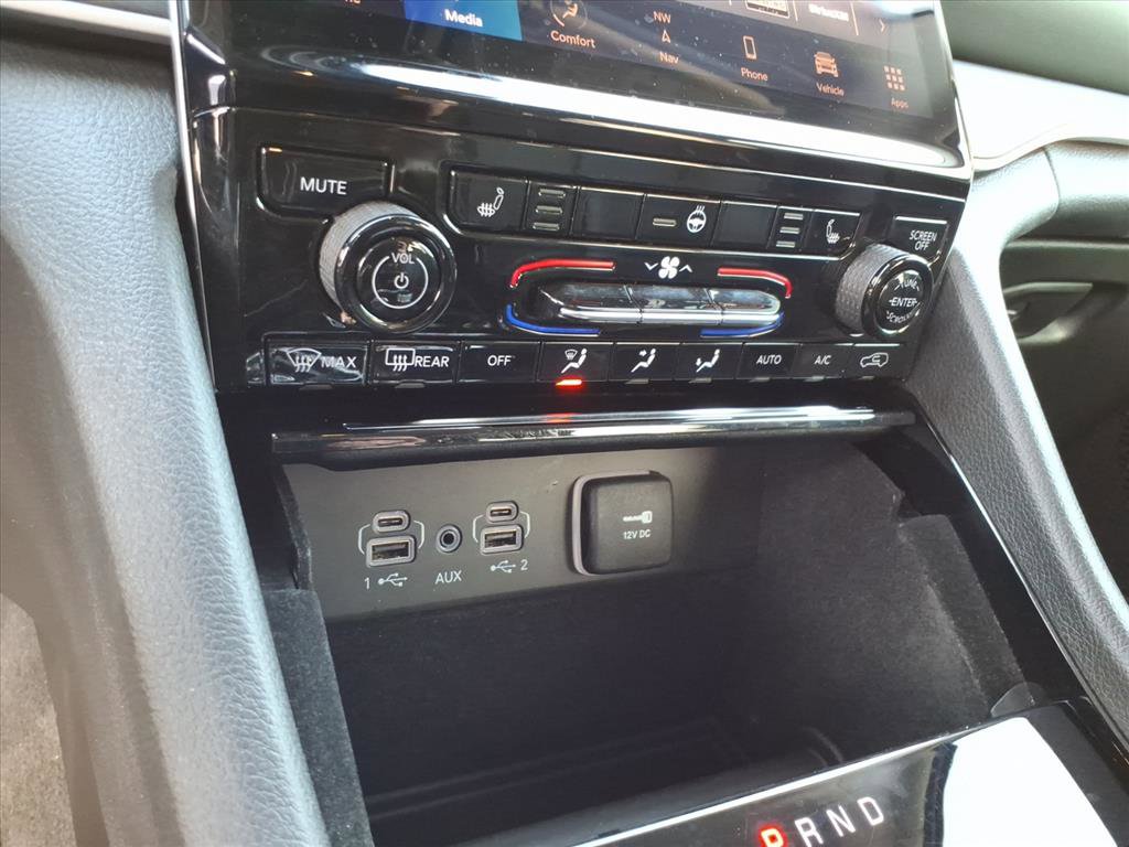 Used 2021 Jeep Grand Cherokee L Limited image 18