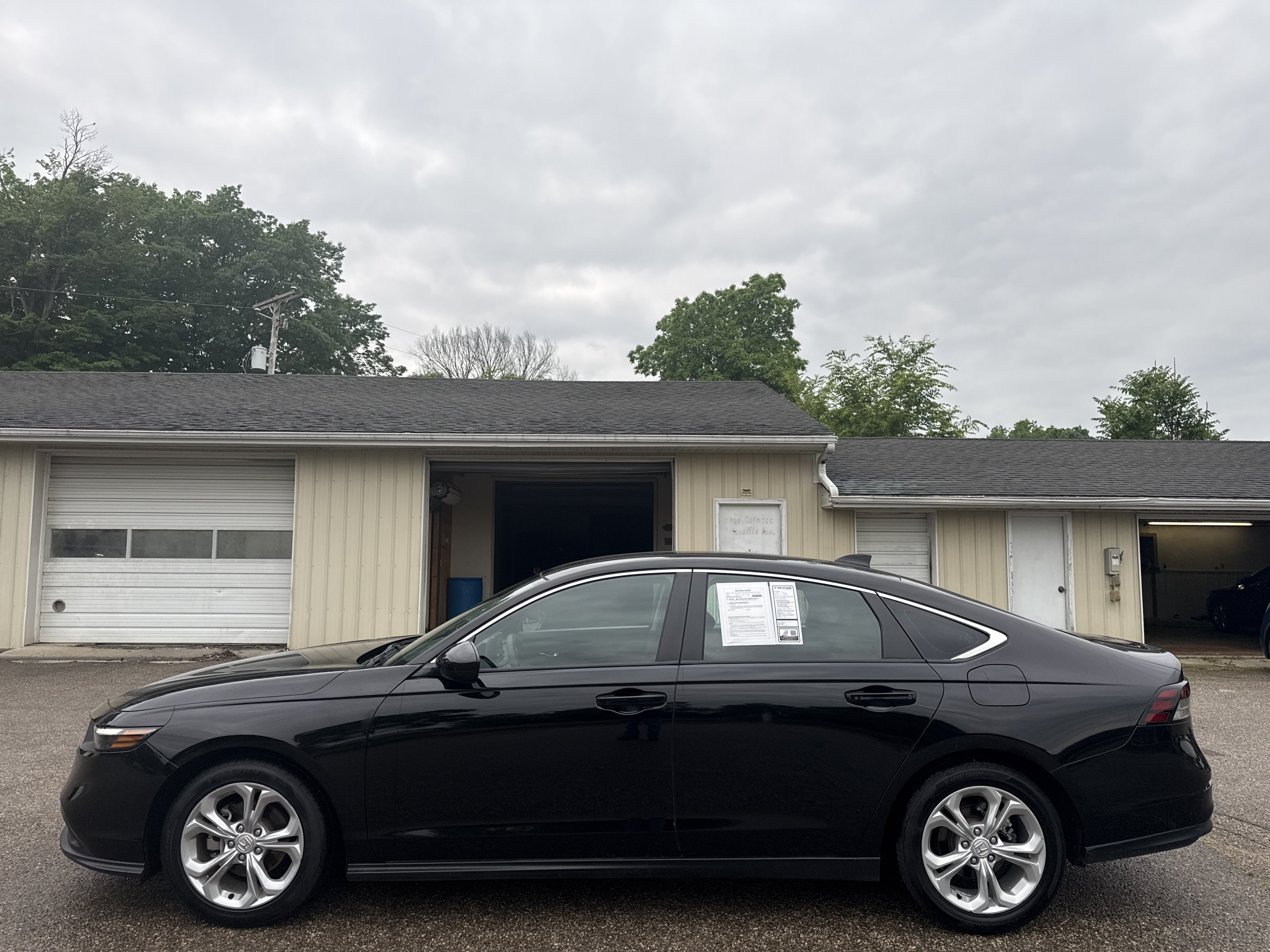 Used 2024 Honda Accord LX image 8