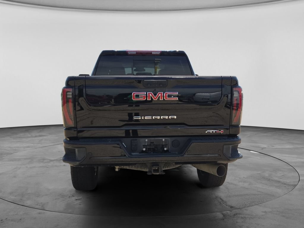 Used 2025 GMC Sierra 2500 AT4 AWD/4WD image 9