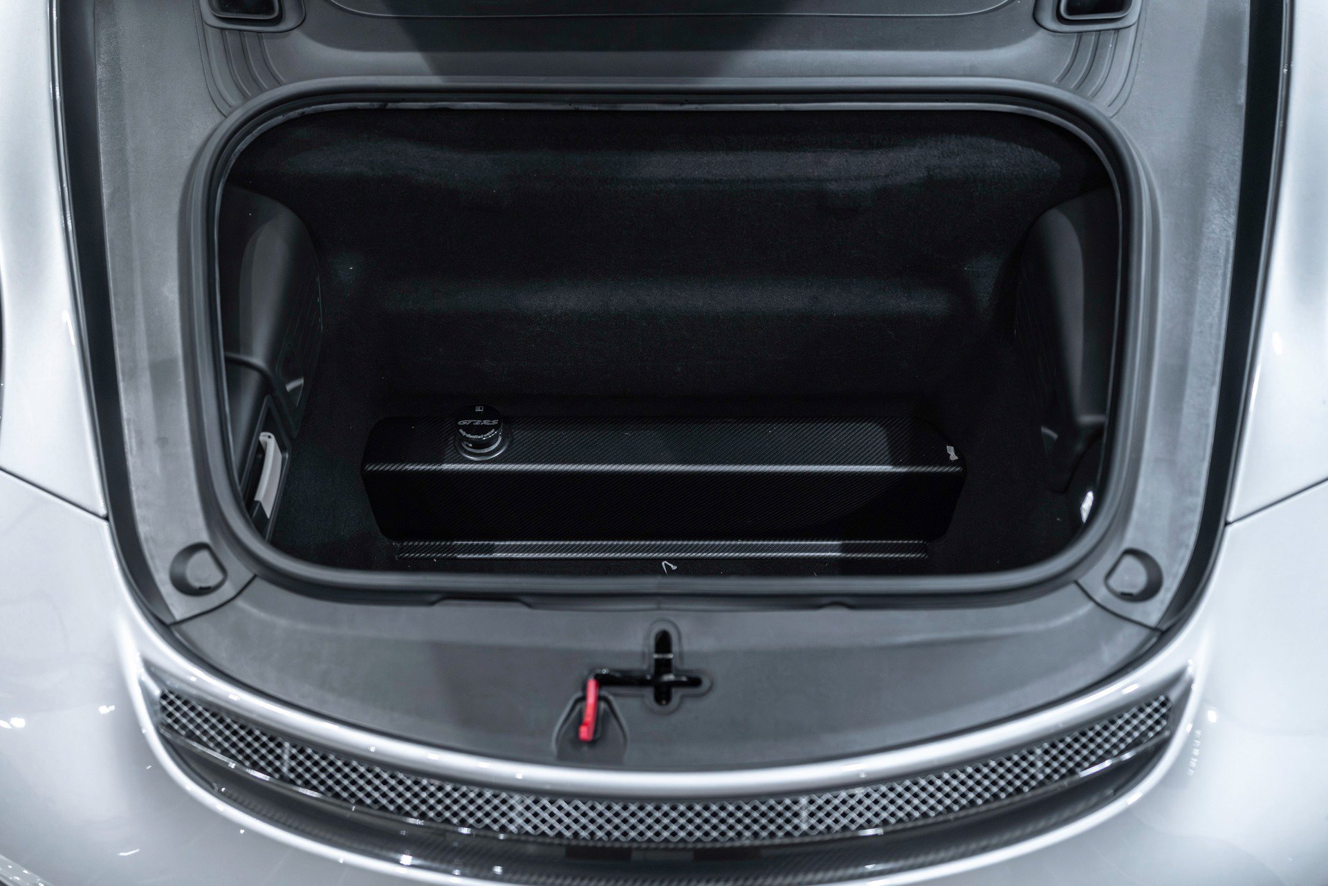 Used 2018 Porsche 911 GT2 RS image 65