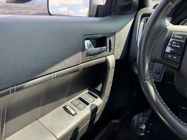 Used 2011 Ford Focus SEL FWD image 26