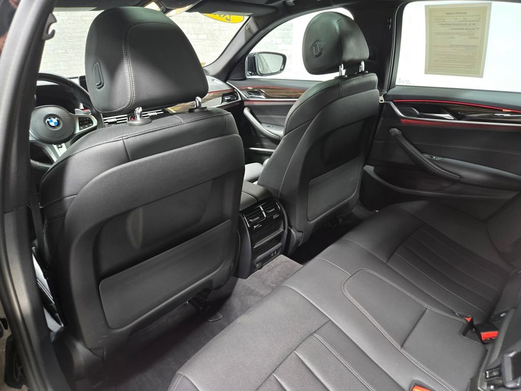 Used 2021 BMW 530e xDrive w/ M Sport Package image 36
