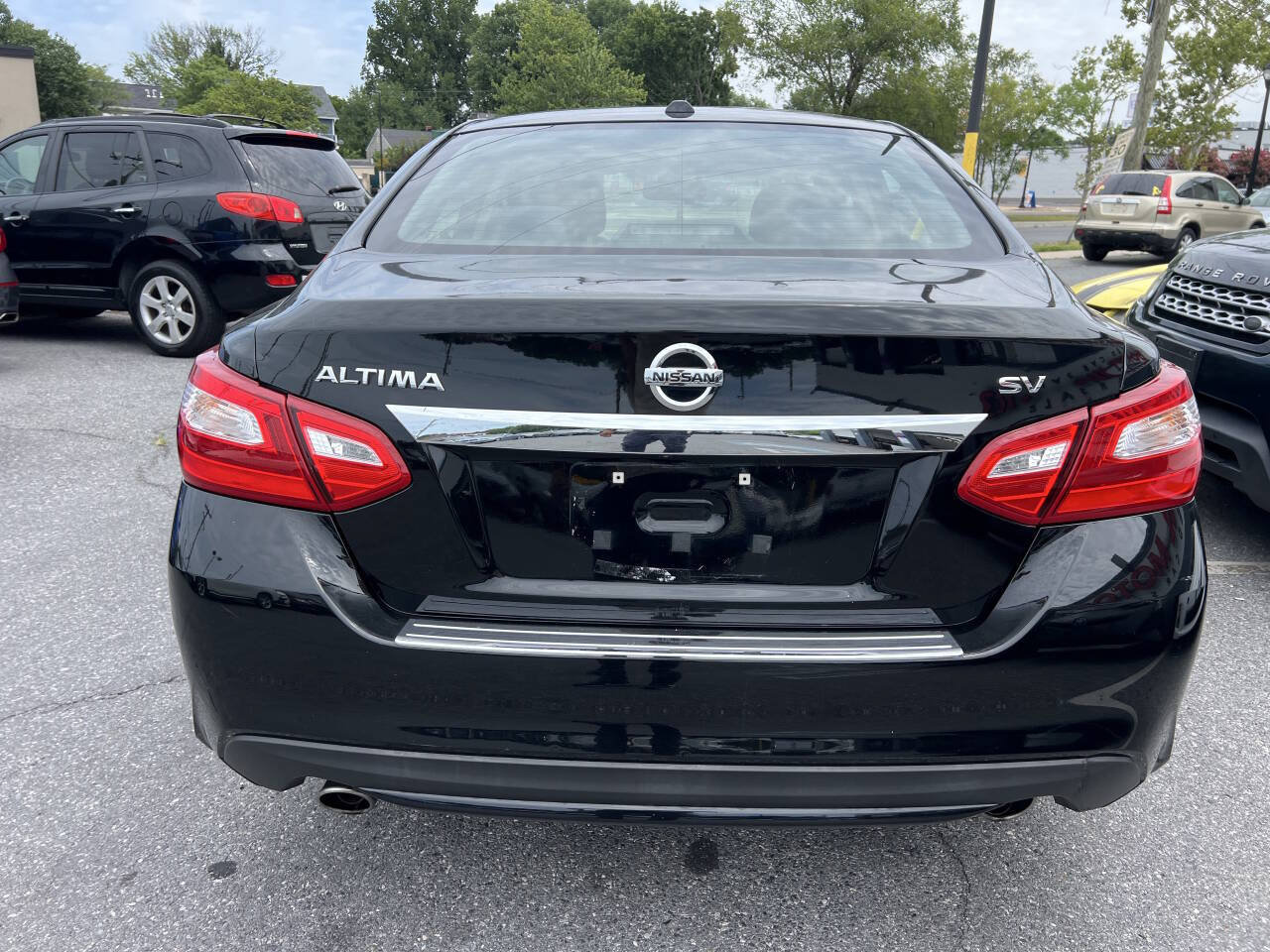 Used 2016 Nissan Altima 2.5 SV w/ Convenience Package FWD image 5
