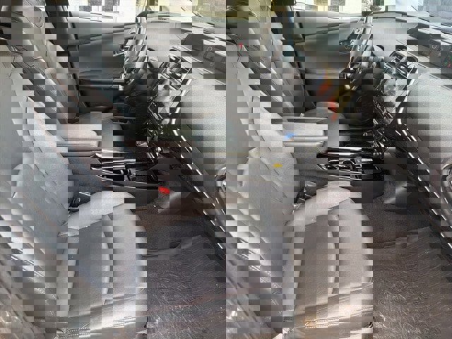 Used 2019 Toyota Prius XLE image 10