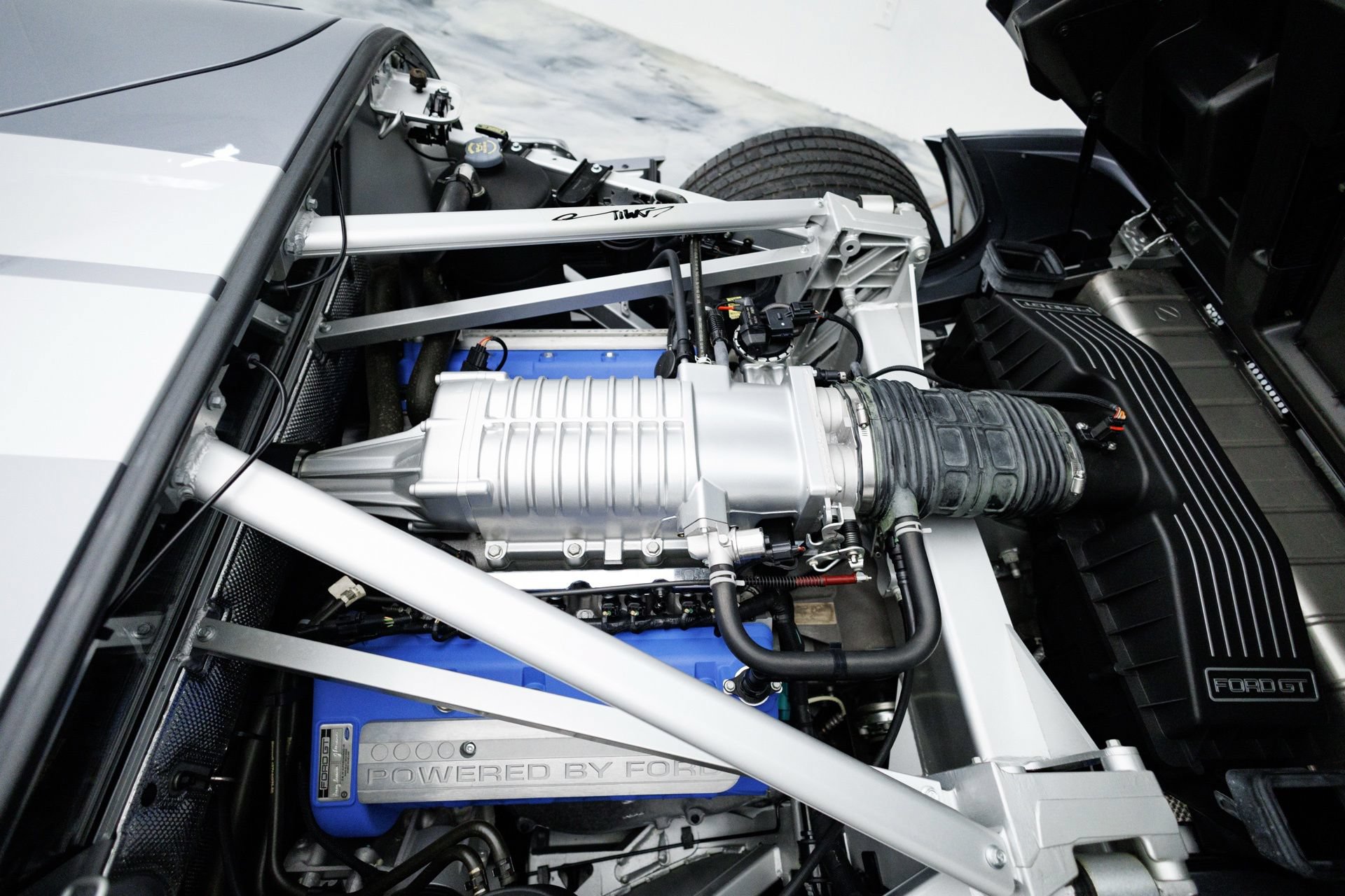 Used 2006 Ford GT RWD image 59