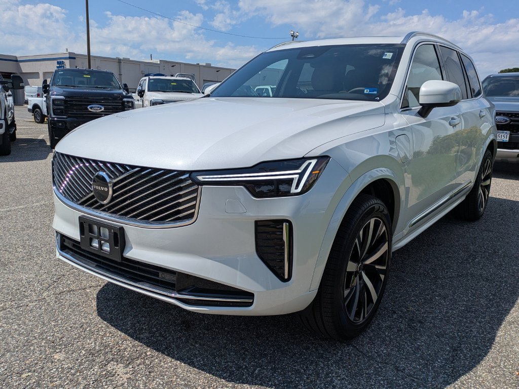 New 2026 Volvo XC90 T8 Core AWD/4WD image 8