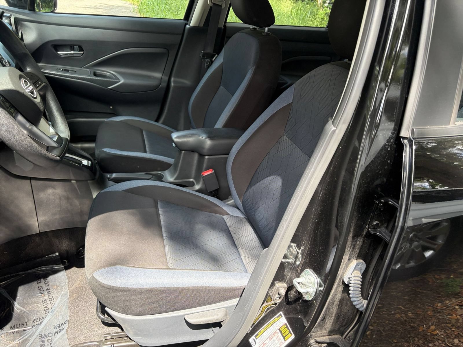 Used 2025 Nissan Versa SV FWD image 25