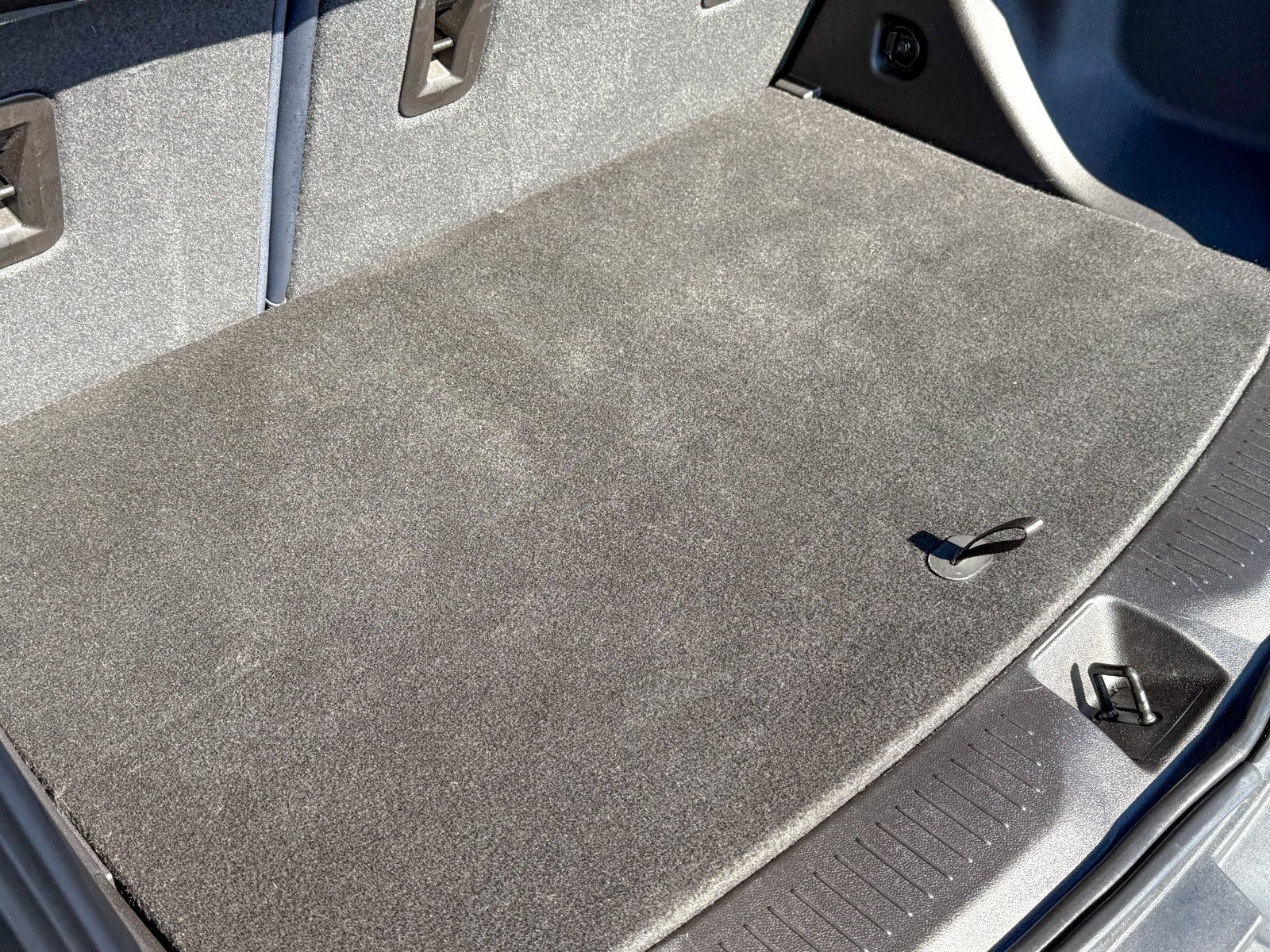 Used 2022 Chevrolet Bolt EUV Premier w/ Launch Edition image 18