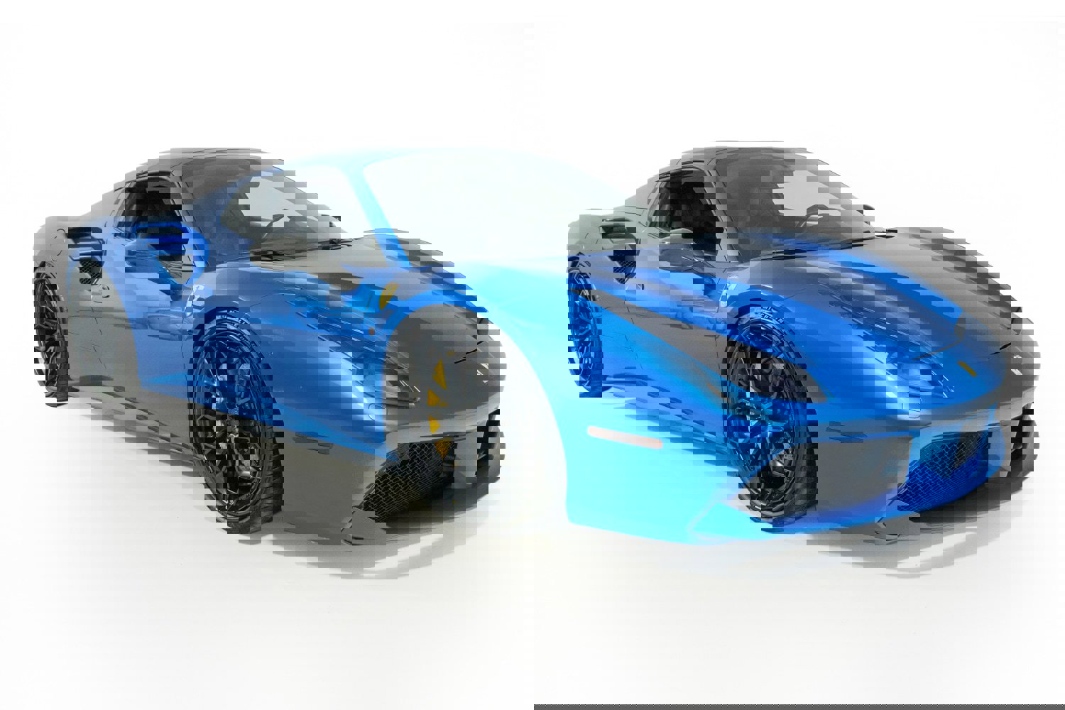 Used 2017 Ferrari 488 Spider RWD image 11