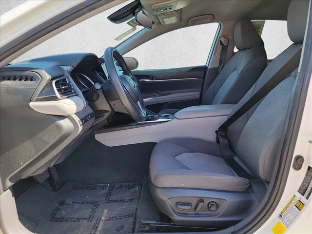Used 2022 Toyota Camry LE FWD image 17