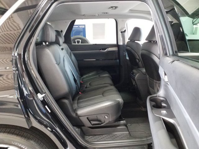 Used 2022 Hyundai Palisade SEL w/ 8P Bench Seat Package AWD/4WD image 15