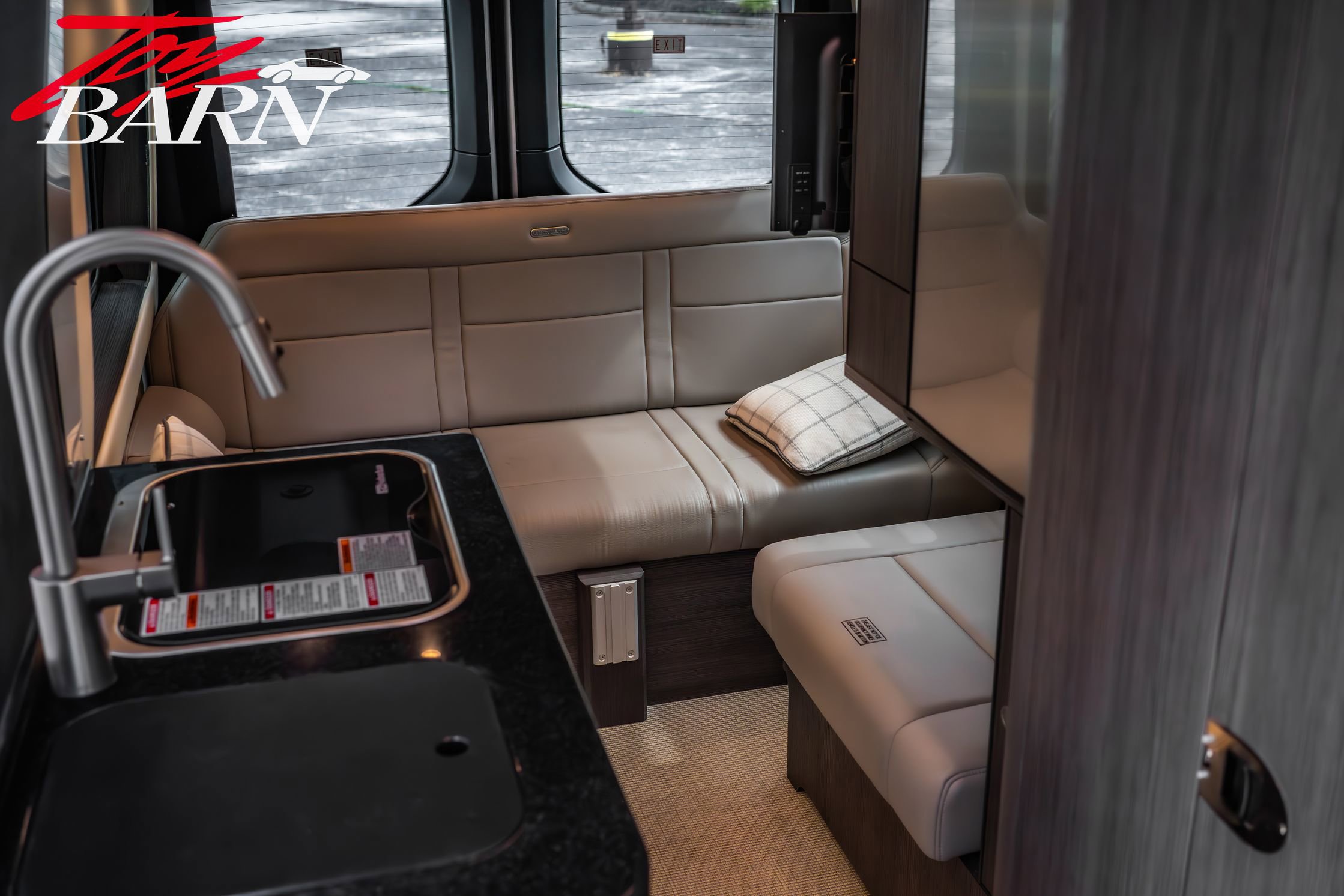 Used 2020 Mercedes-Benz Sprinter 2500 image 35