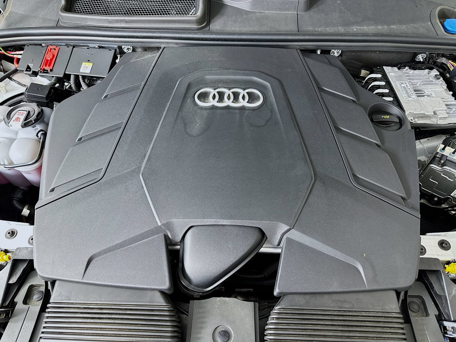 Used 2025 Audi Q7 3.0T Premium Plus w/ Premium Plus Package AWD/4WD image 13