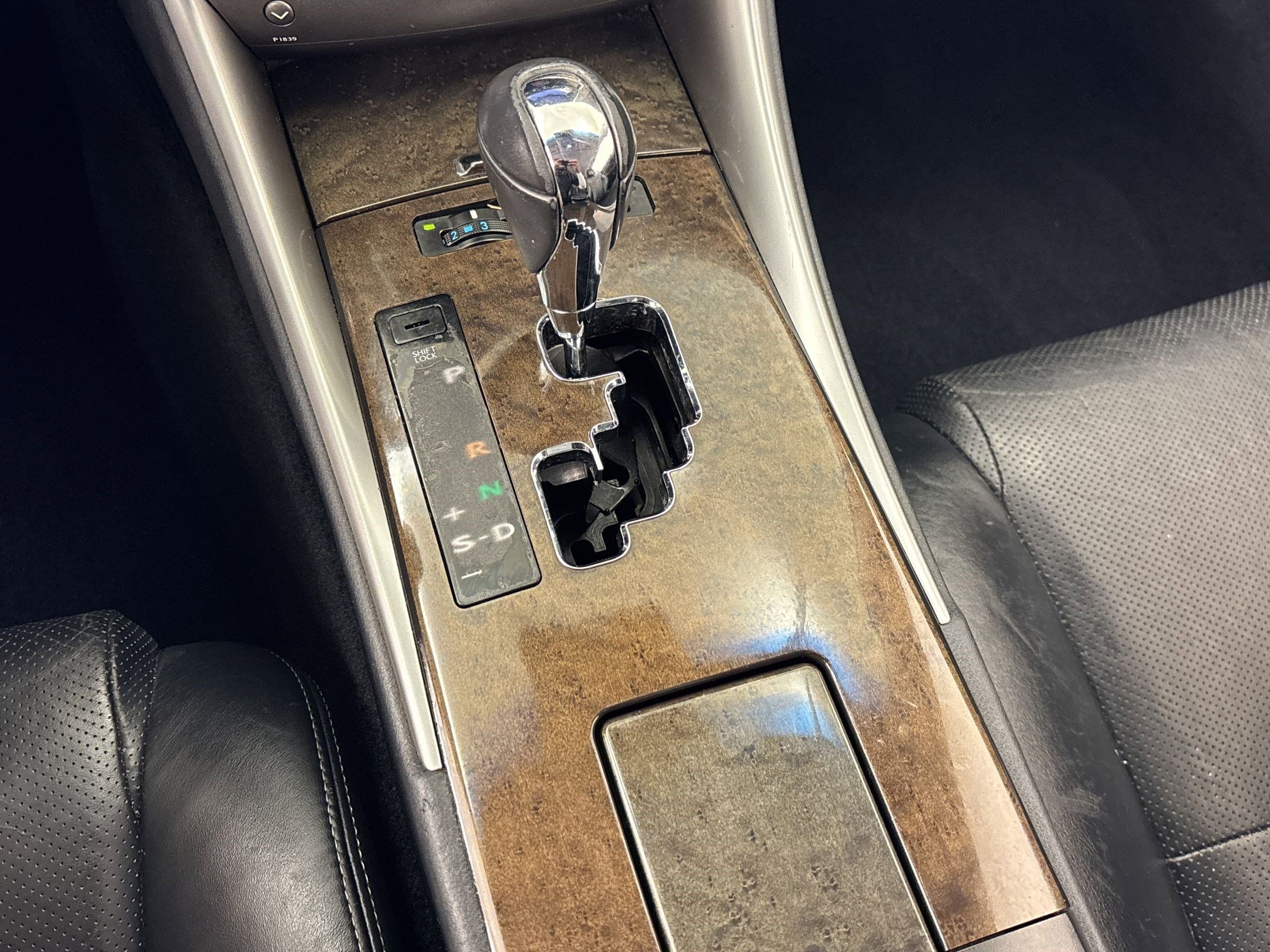 Used 2011 Lexus IS 350C w/ Luxury Pkg RWD image 15