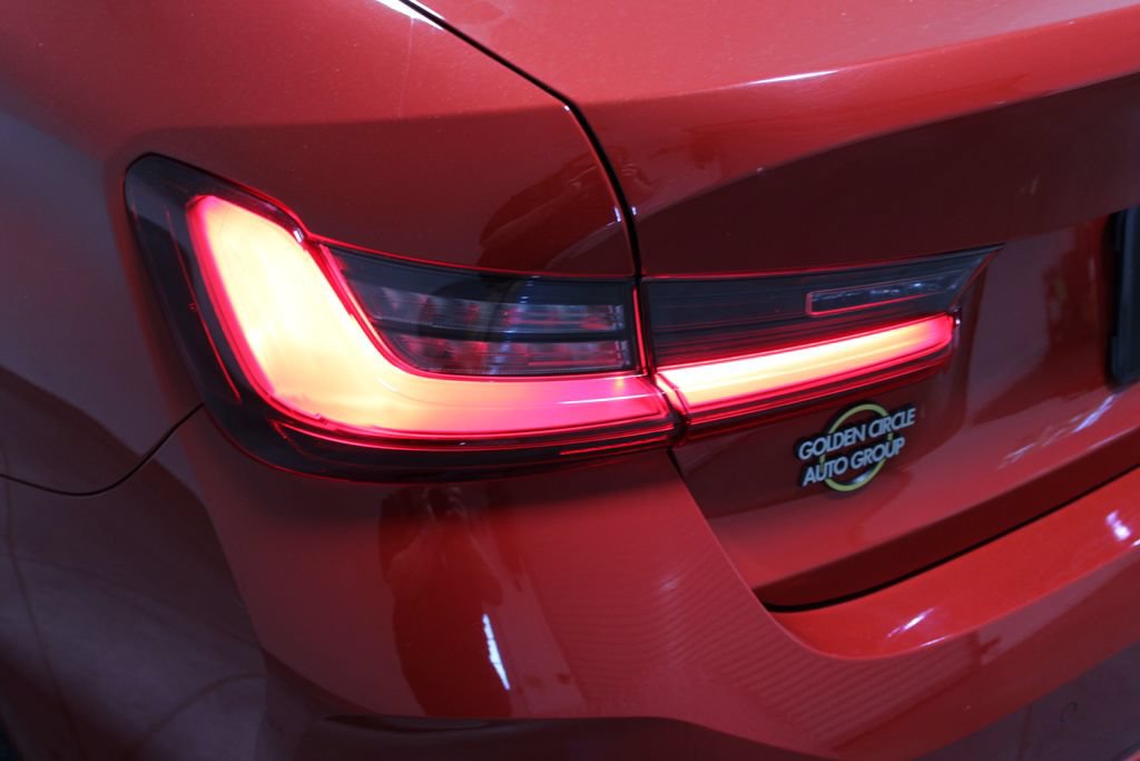 Used 2023 BMW 330i Sedan w/ Premium Package RWD image 56