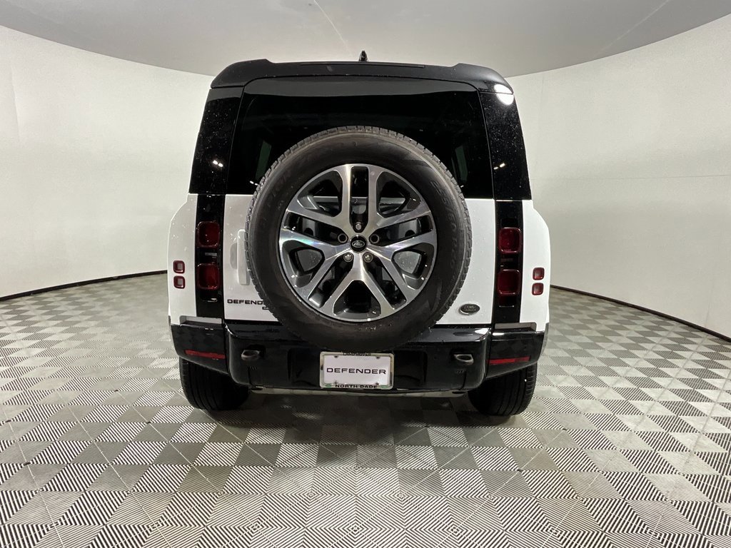 Certified 2022 Land Rover Defender 110 X-Dynamic SE image 8