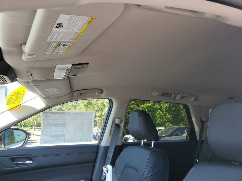 New 2026 Nissan Pathfinder SL FWD image 21