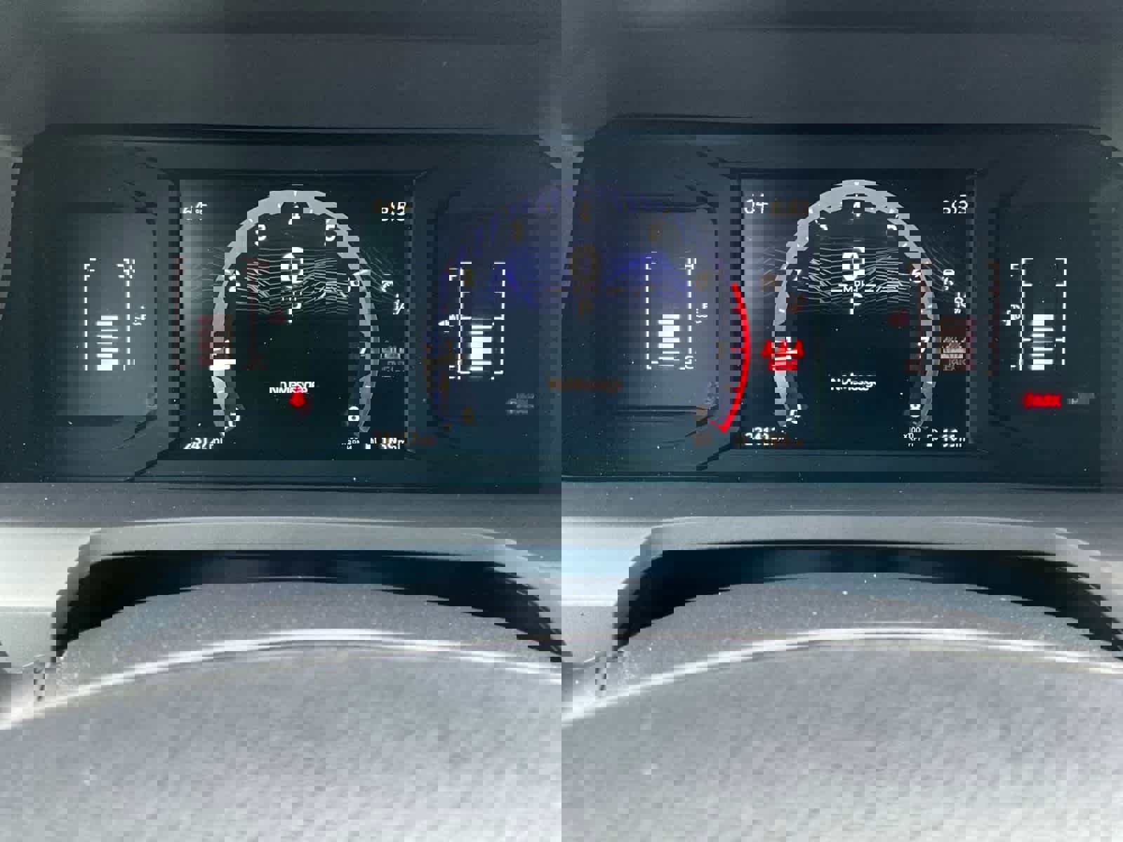 Used 2024 Toyota Tacoma SR5 AWD/4WD image 16