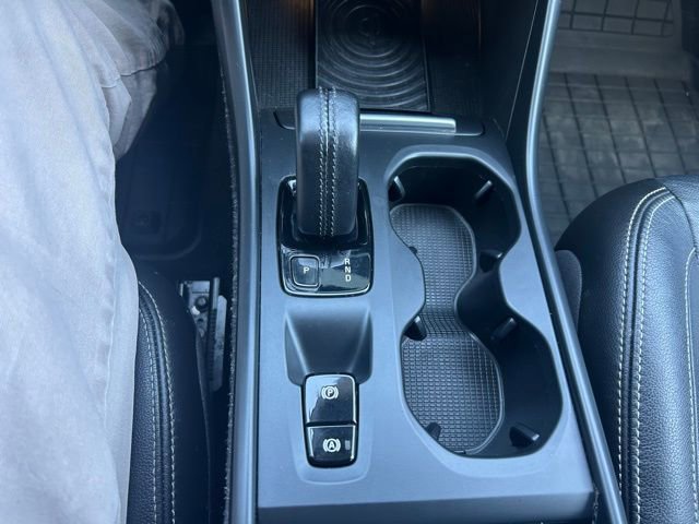 Used 2019 Volvo XC40 T5 Momentum AWD/4WD image 22