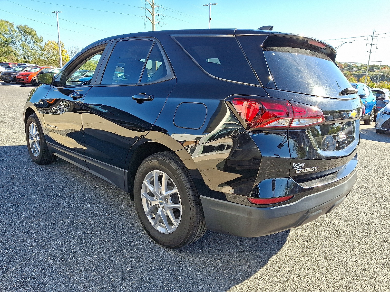 Used 2023 Chevrolet Equinox LS w/ LS Convenience Package FWD image 5