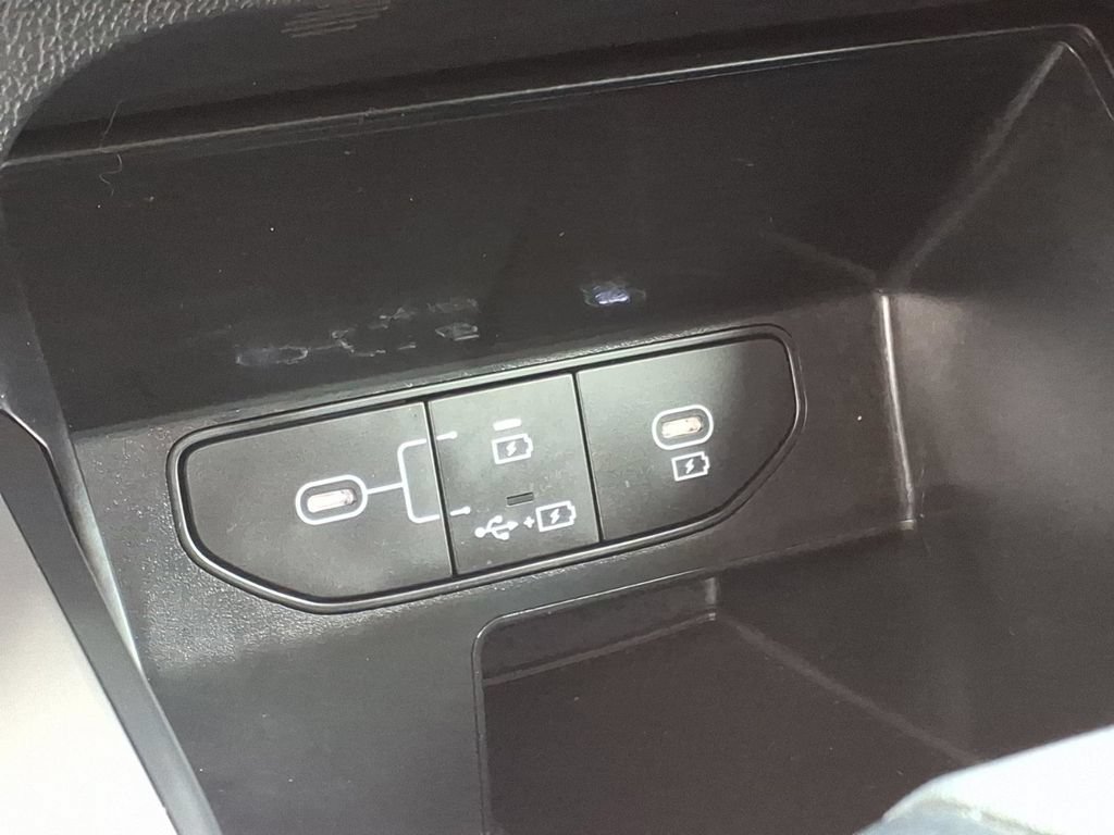 Certified 2024 Kia Sorento LX FWD image 19