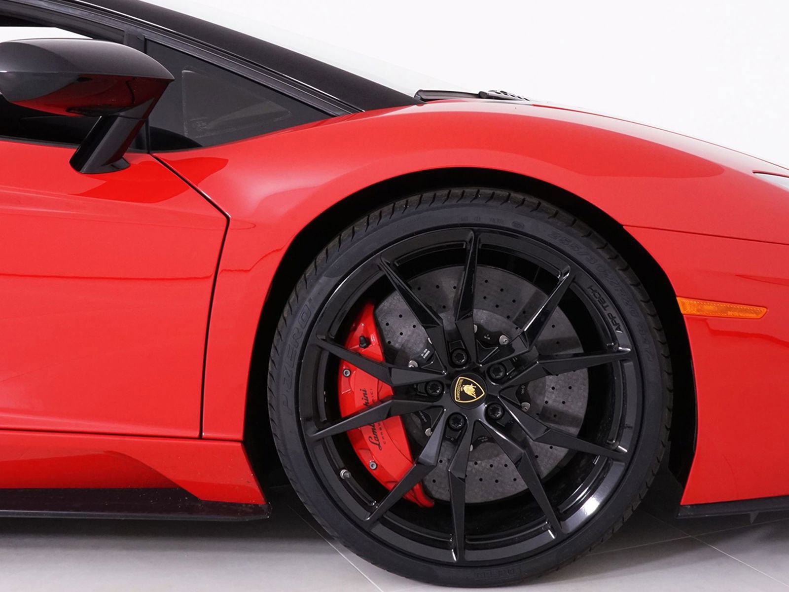 Used 2019 Lamborghini Aventador S AWD/4WD image 18