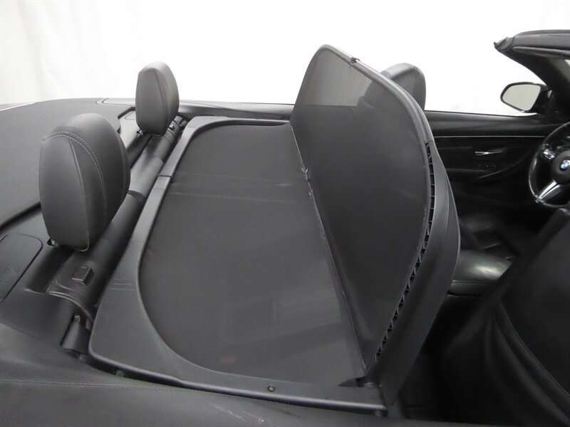 Used 2015 BMW M4 Convertible RWD image 37