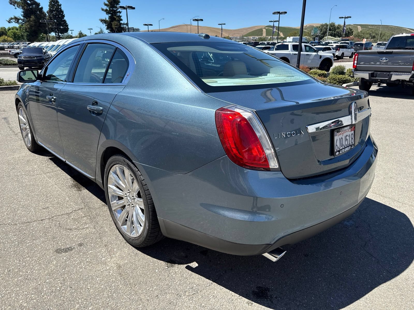 Used 2010 Lincoln MKS AWD image 3