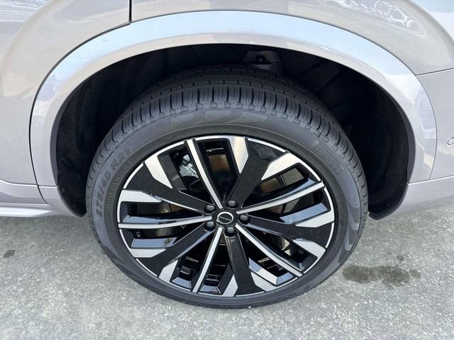 New 2026 Volvo XC90 B6 Ultra image 5