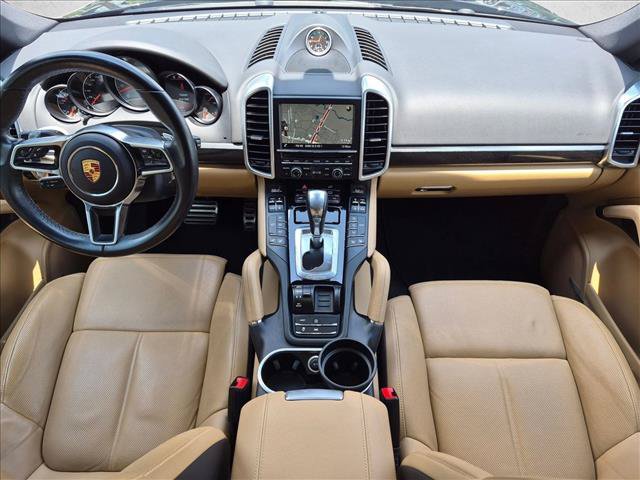 Used 2015 Porsche Cayenne S AWD/4WD image 18