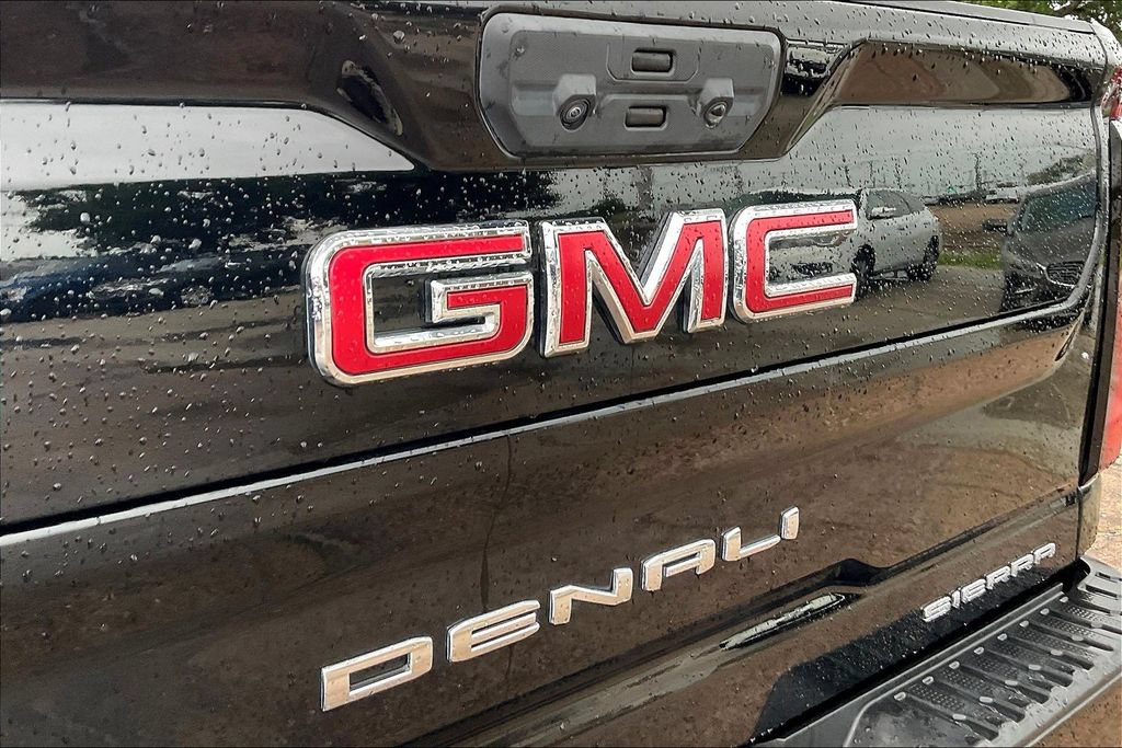 Used 2024 GMC Sierra 3500 Denali w/ Denali Reserve Package AWD/4WD image 27